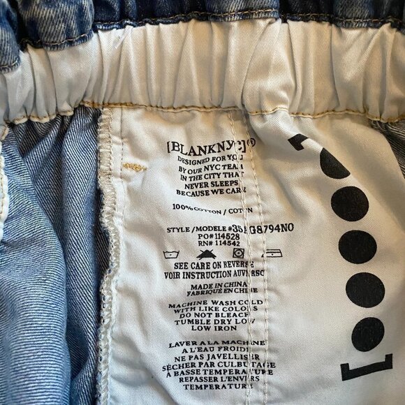 𝅺BLANK Nyc Bnwot Womens Paperbag Jean Shorts Drawstring Cutoff Acid Wash - Picture 3 of 6